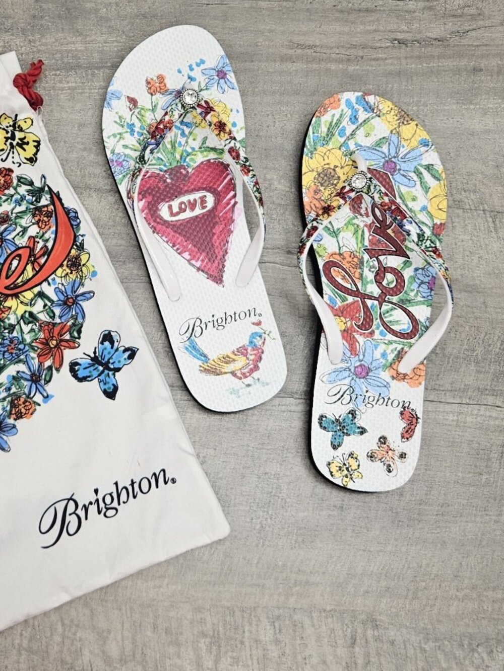 NEW BRIGHTON LOVER SANDALS W/DUST BAG FLIP FLOPS WOMEN'S 10 HEARTS & BUTTERFLIES